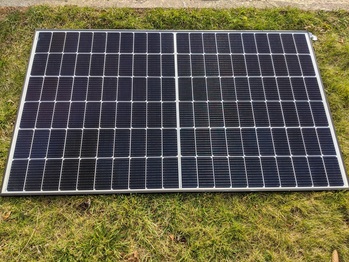 Q.Cell Duo-G5 330 watt solar panel