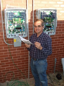 Installing a data card in the inverters